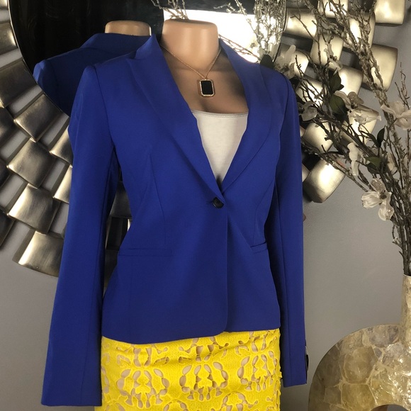 Banana Republic Blazer - Picture 3 of 8